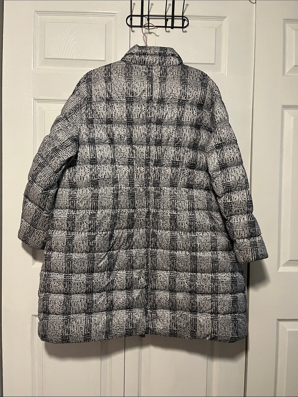 LandsEnd Women's Black & White Quilted Puffer Coat 1X - Picture 2 of 7